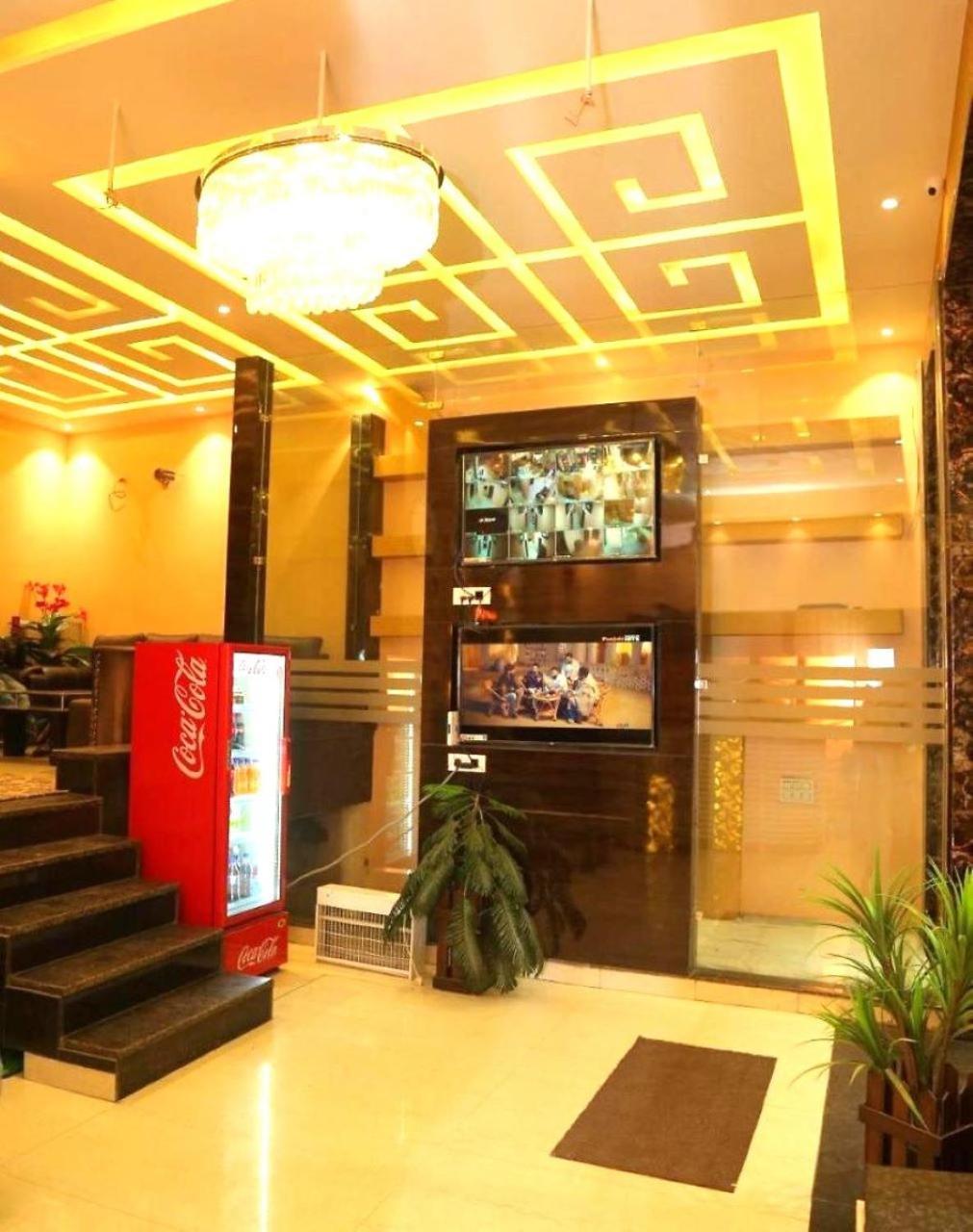 Hotel Golden Dreams Αμριτσάρ Εξωτερικό φωτογραφία