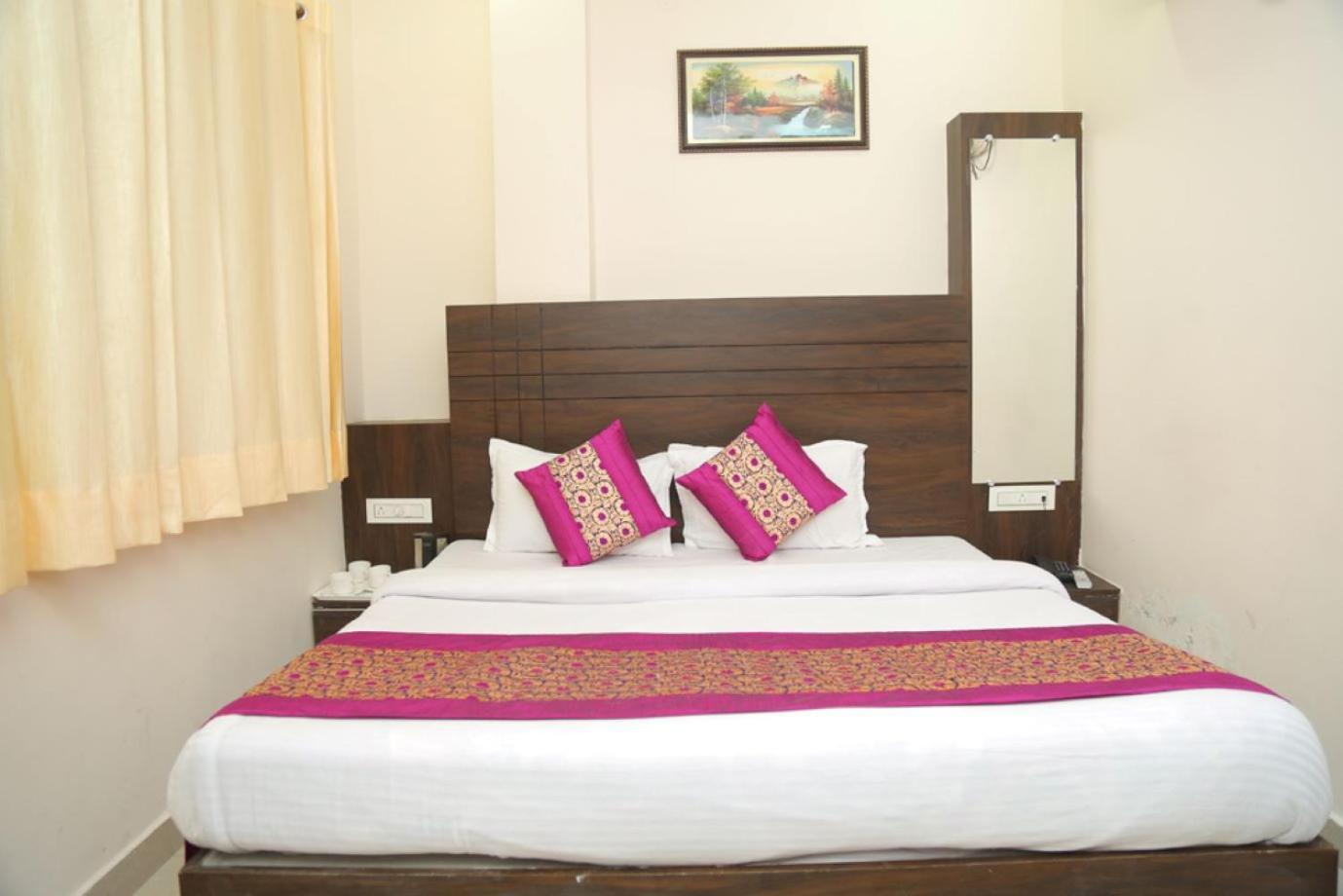 Hotel Golden Dreams Αμριτσάρ Εξωτερικό φωτογραφία