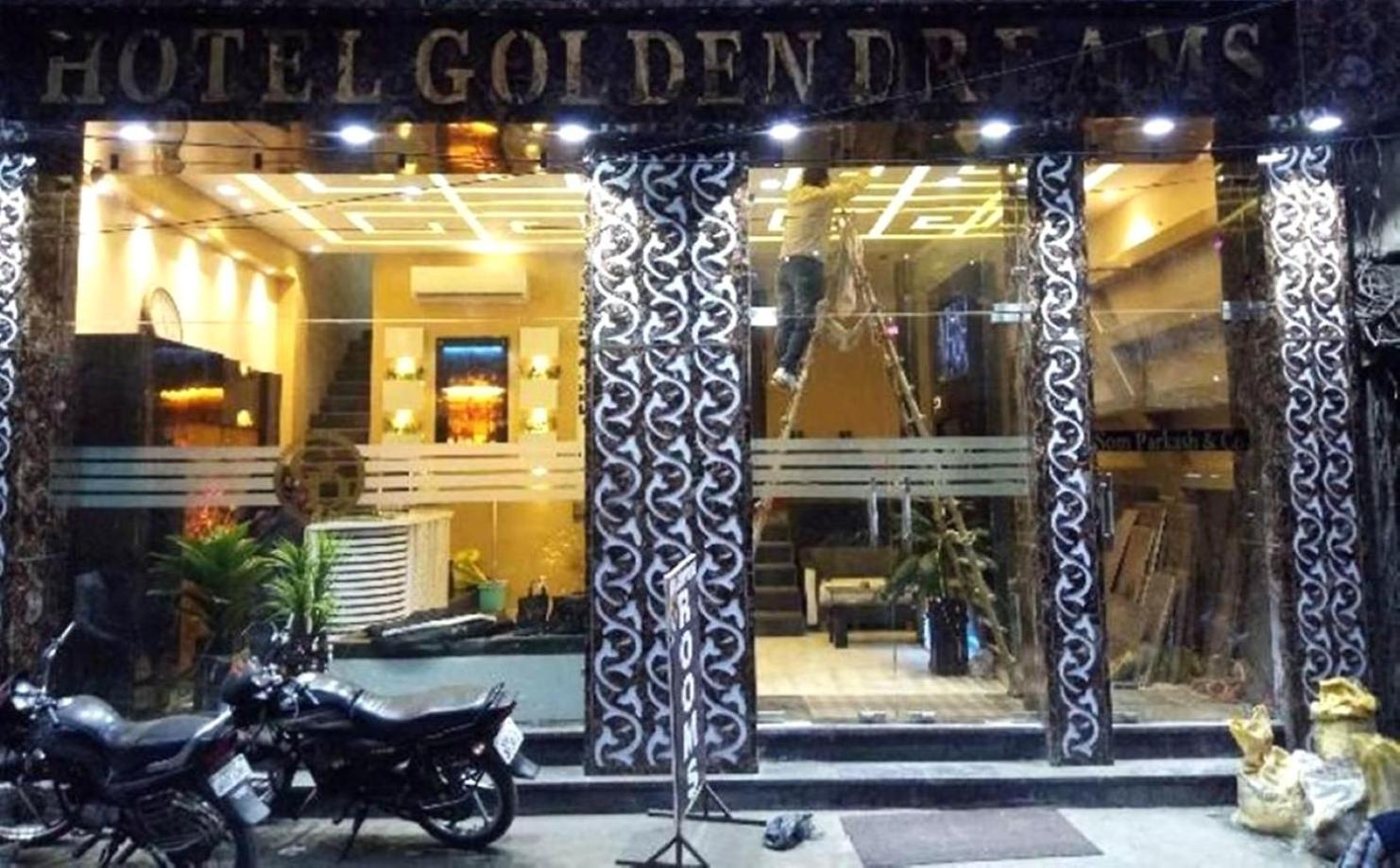 Hotel Golden Dreams Αμριτσάρ Εξωτερικό φωτογραφία